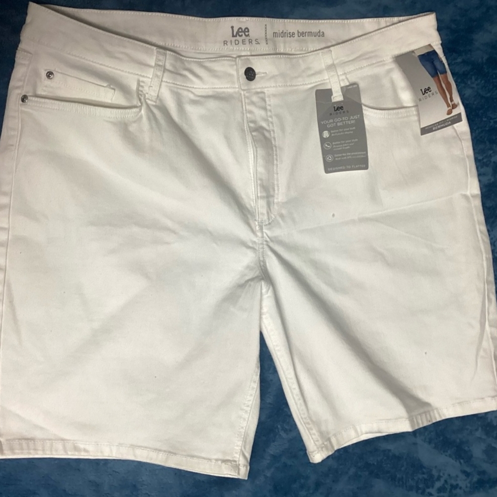 Lee White Jean Shorts Classic Summer Style